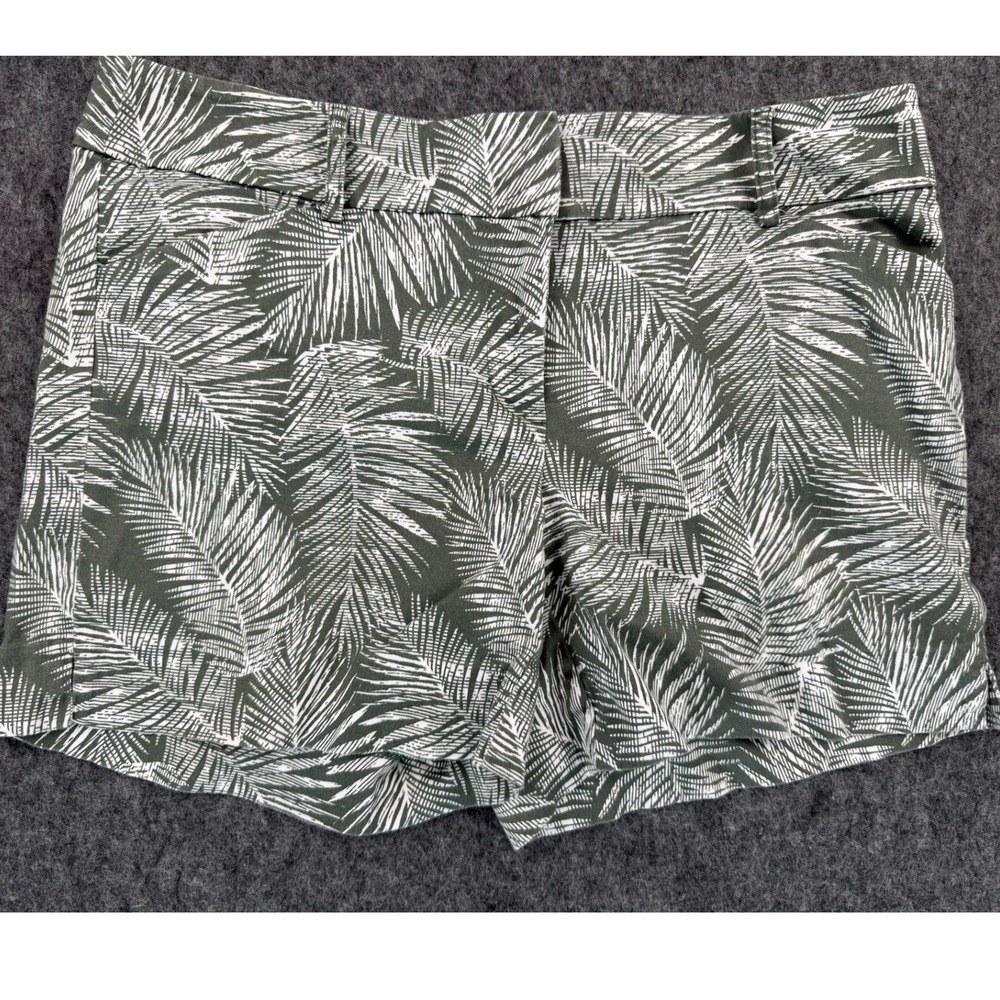 White House Black Market Olive Green White Palm Print Tropical Shorts Size 4